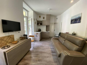 Appartement à Cauterets, proche télécabines, 4 pers, balcon vue montagne - FR-1-812-76